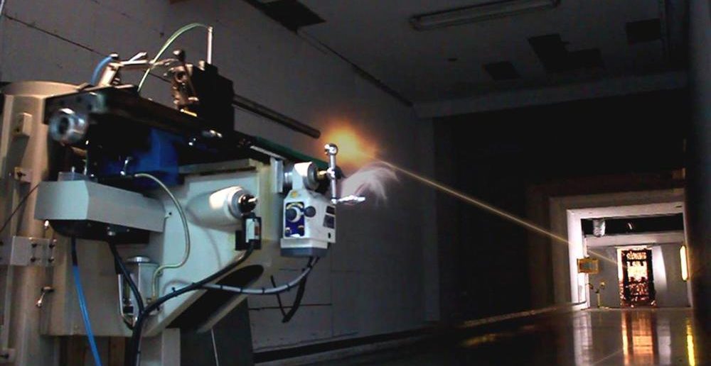 teste de disparo em material blindado